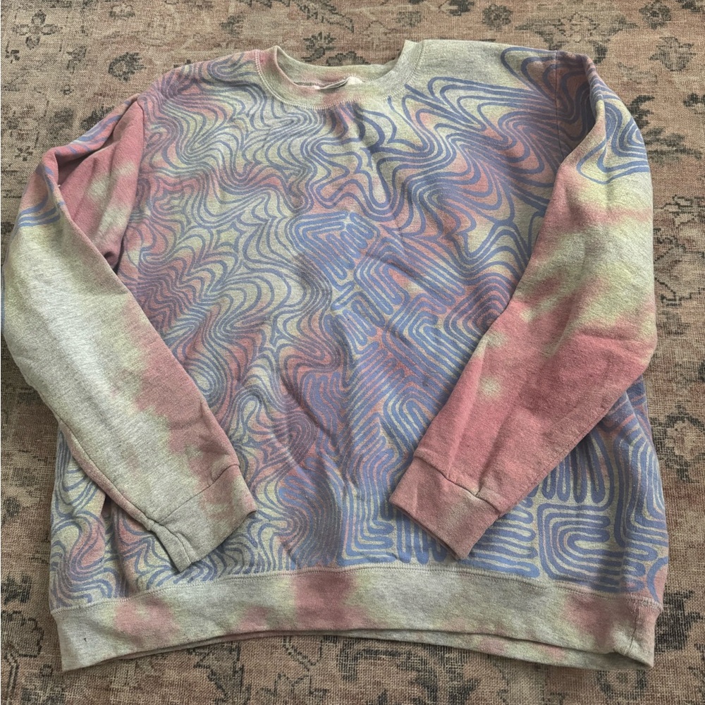 Gildan Pink and Blue Crewneck Sweater with Artistic Tie-Dye Design